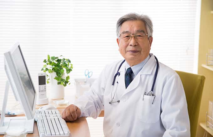 医師、看護師、さらに感染症専門家が乗船