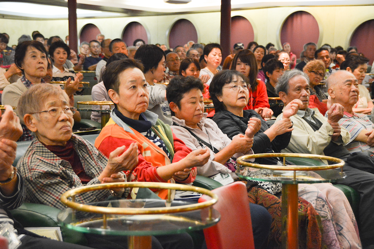 14年11月発 南半球航路 横浜 神戸発着 地球一周の船旅 のクルーズ旅行 世界一周クルーズ旅行ならピースボートクルーズ